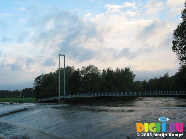 15094 Bridge and weir